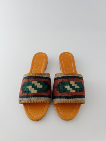 Size 5.5 - Sandal 05