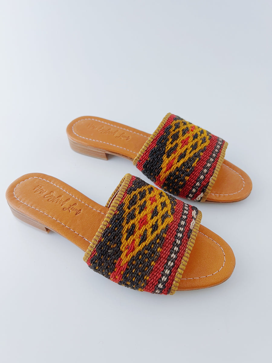Size 7.5 - Sandal 54