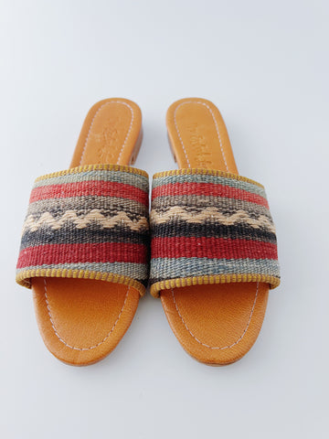 Size 9.5 - Sandal 125