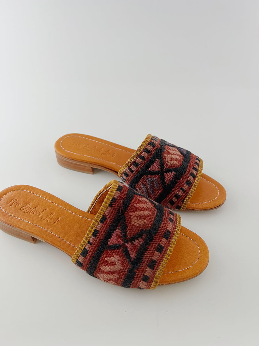 Size 6.5 - Sandal 19