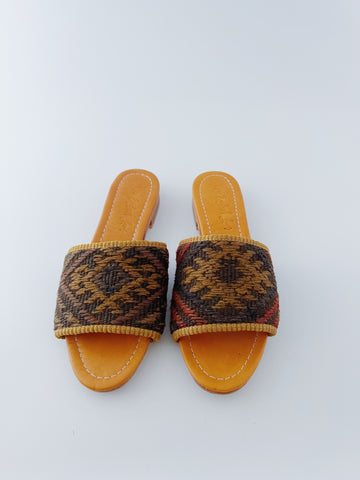 Size 6.5 - Sandal 22