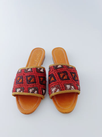 Size 7 - Sandal 34