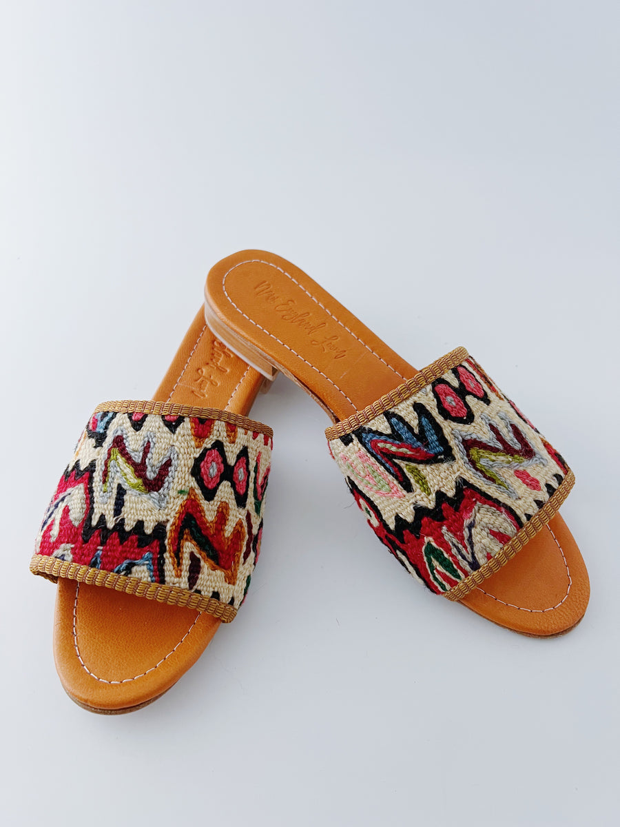 Size 7.5 - Sandal 45
