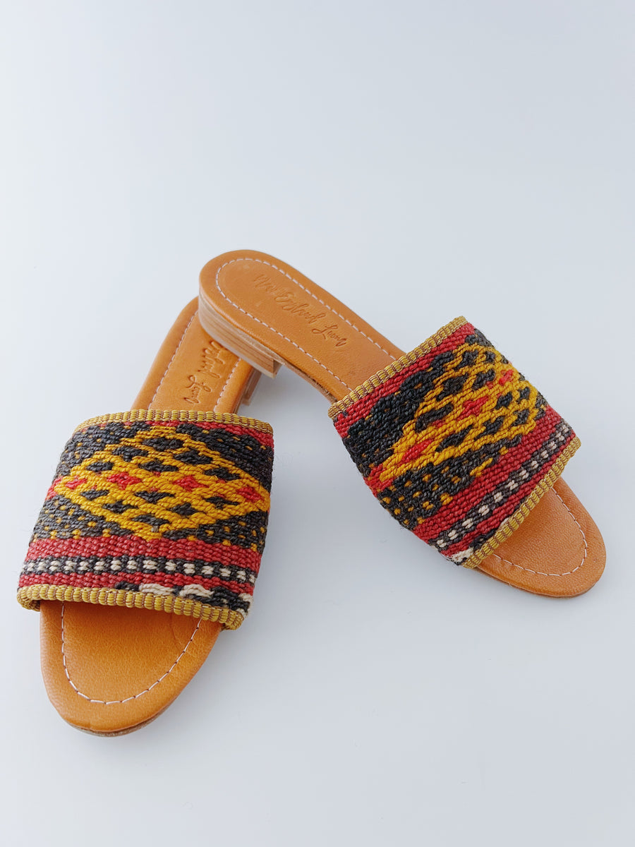 Size 7.5 - Sandal 54