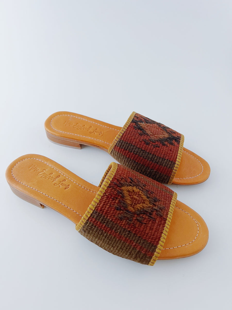 Size 8 - Sandal 68