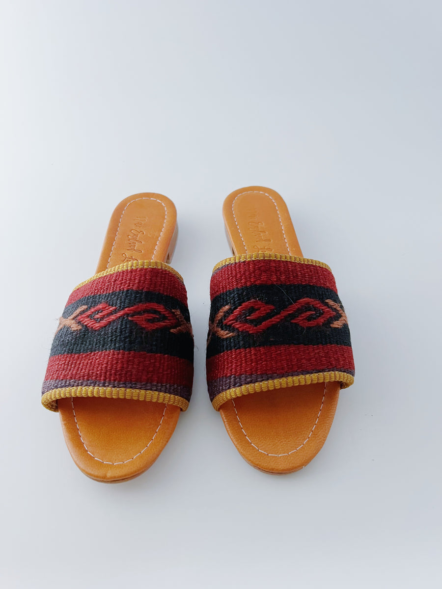 Size 8.5 - Sandal 93