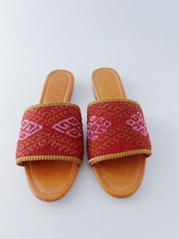 Size 9 - Sandal 96