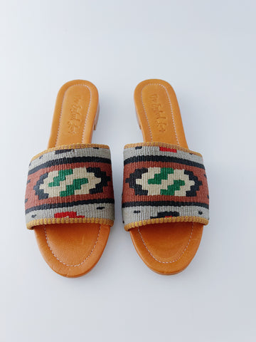 Size 9 - Sandal 99
