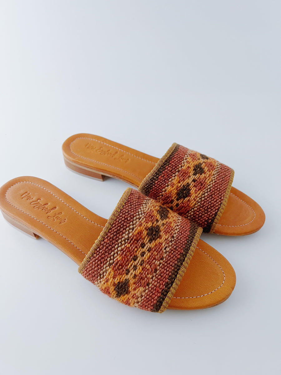 Size 9 - Sandal 104