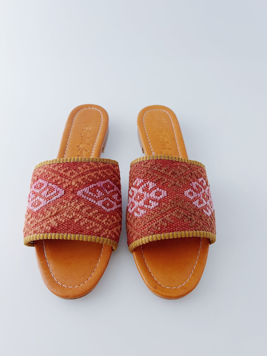 Size 9.5 - Sandal 113