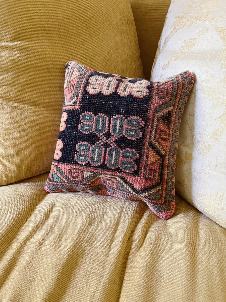 Pillow 63 (set of 3)